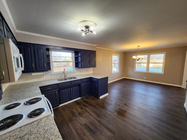 Photo - 214 Curtis Ave