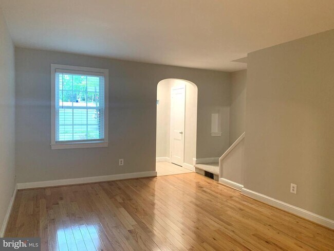 Photo - 1601 N Colonial Terrace