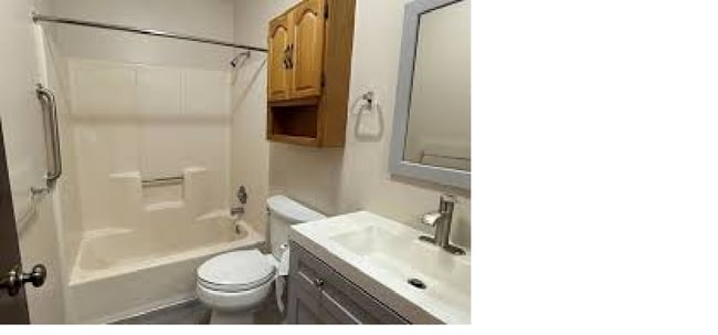 Photo - 35711 Alfred St Unit 1
