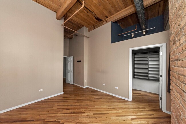 Photo - 1040 W Adams St Unidad 610