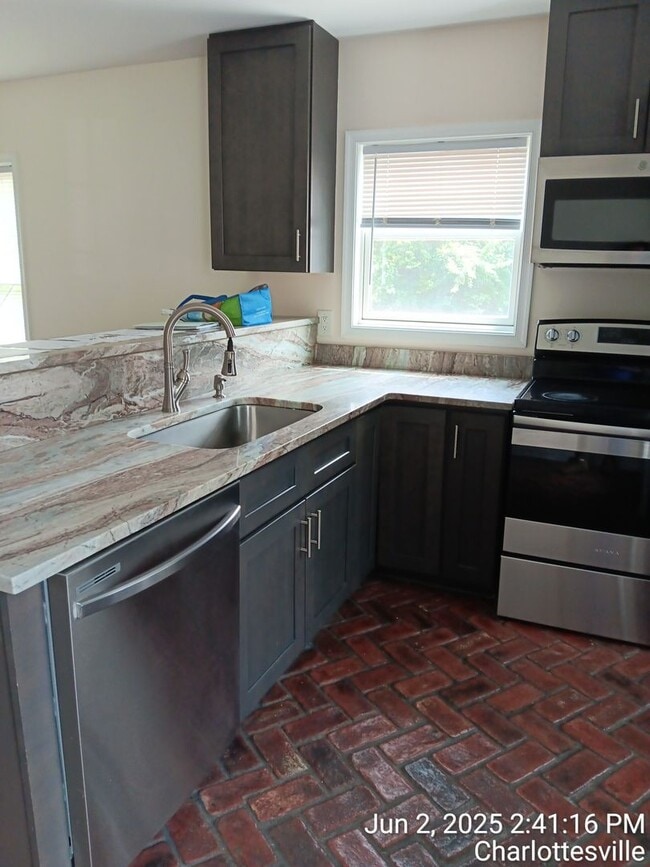 Photo - 515 14th St NW