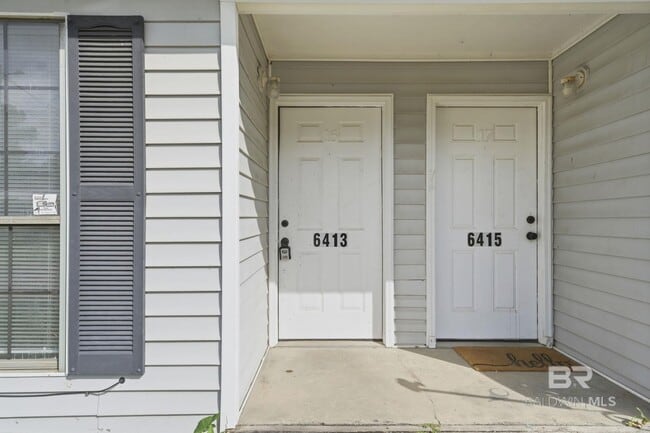 Photo - 6413 Schoel Ln