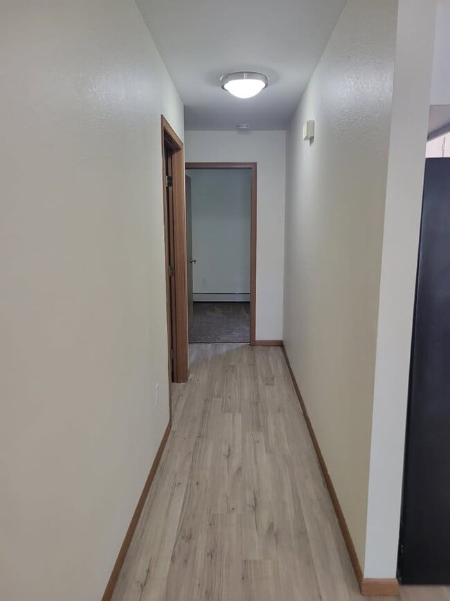 Photo - 703 S Main St