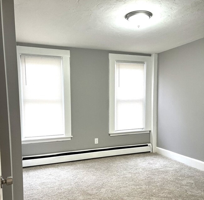 Photo - 17 Bond St Unit B