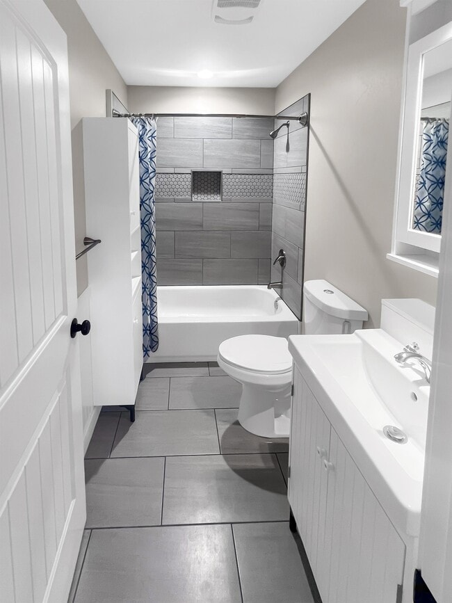 Photo - 435 S 8th St