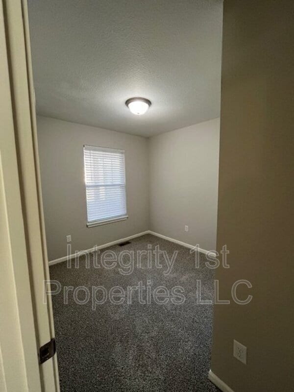 Photo - 6339 NE 44th St