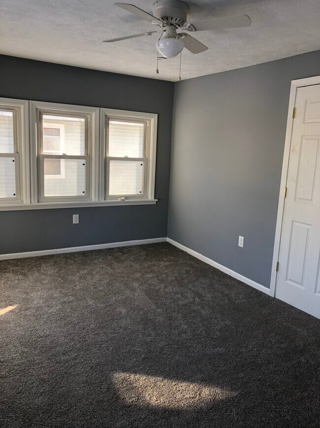 Photo - 919 W Genesee St