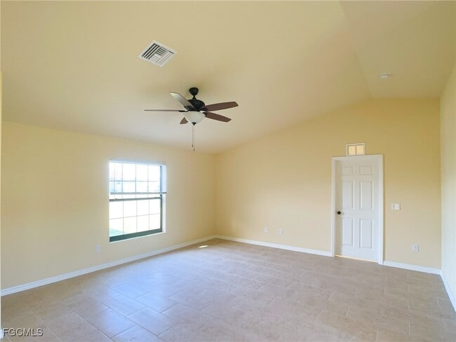 Photo - 125 NE 7th Terrace