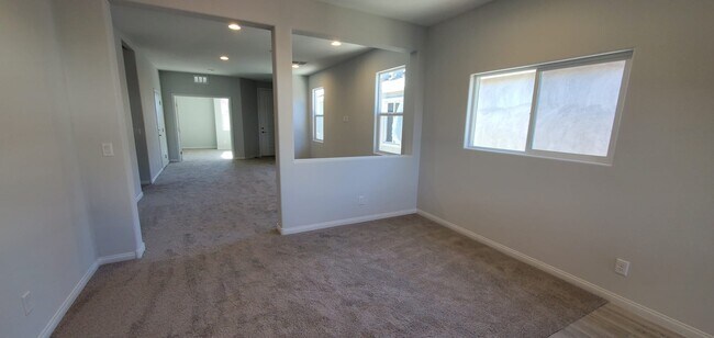 Photo - 5846 Steinbeck Vly St