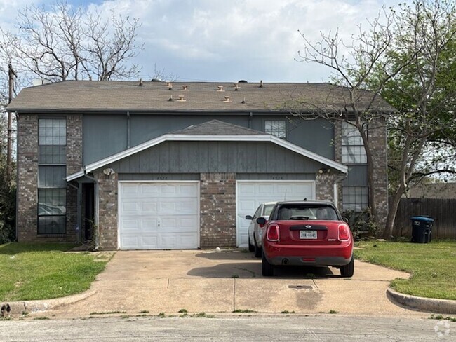 Building Photo - Cute 3 bedroom townhome in Eagle Mountain ISD