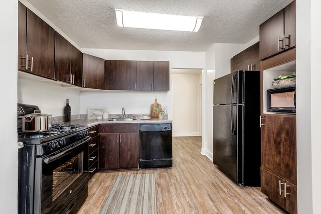 Photo - Horizon House