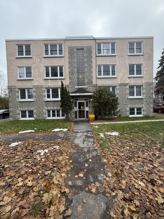 Building Photo - 280 Blake Blvd Unit 3