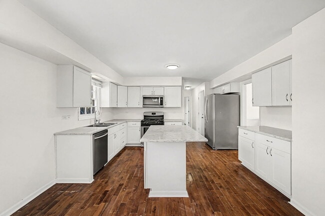 Photo - 1315 Jane Ave