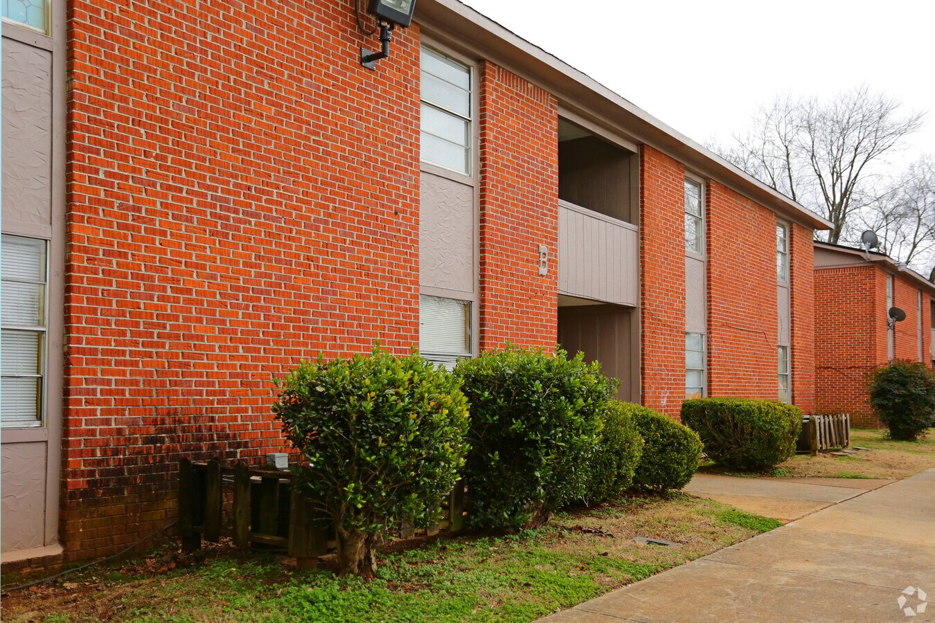 Photo - Hacienda Apartments