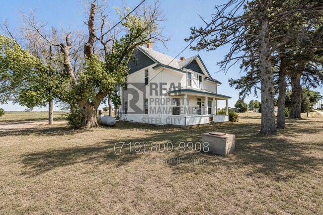 1530 33rd Ln