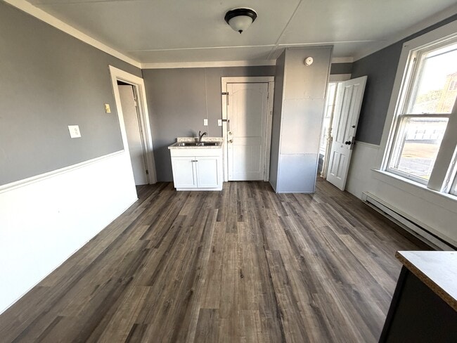 Photo - 520 W 17th St Unidad 3
