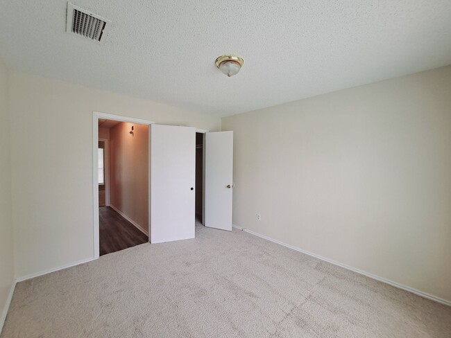 Photo - Westover 926-928 Unit 926