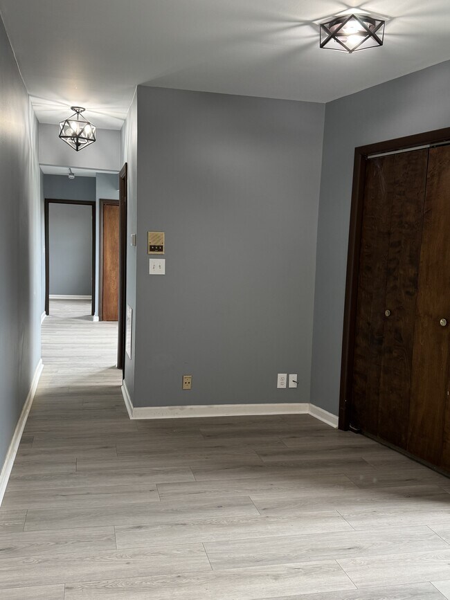 Photo - 2905 Glenmore Ave Unit 7