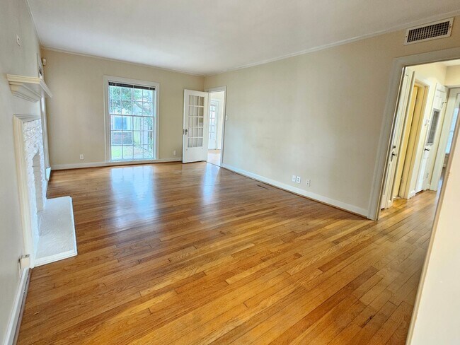 Photo - 2247 South Blvd