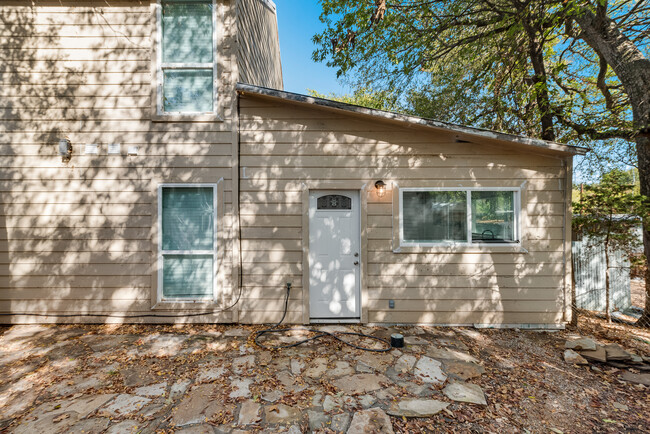 Private Entry - 123 Folly Beach Dr Townhome