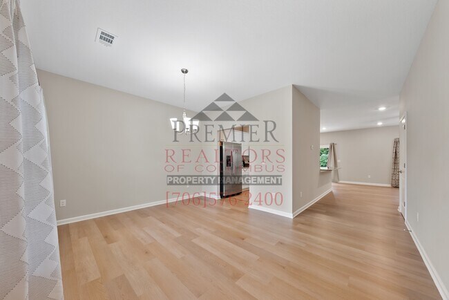 Photo - 9 Sweet Birch Dr