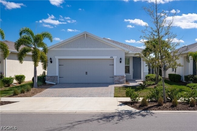 Building Photo - 42186 Edgewater Dr