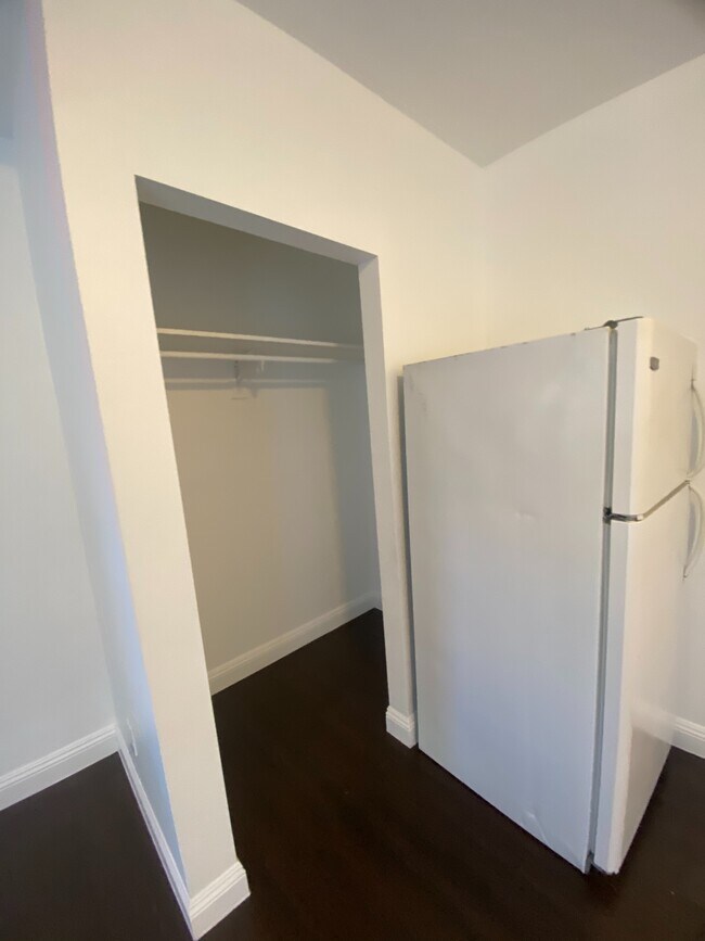 Photo - 1723 James M Wood Blvd