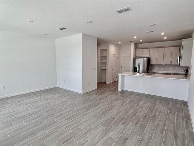 Photo - 9976 Red Canoe Aly