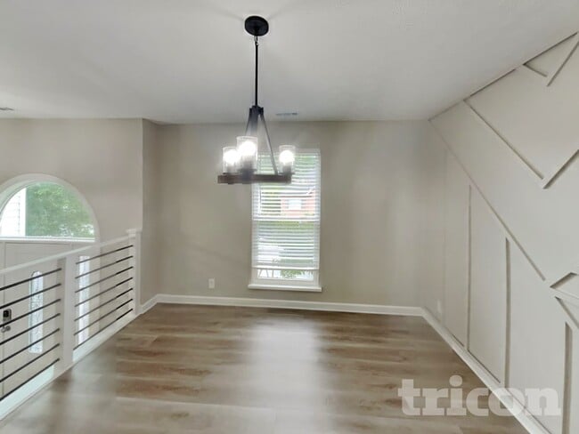 Photo - 104 Edgewater Ct
