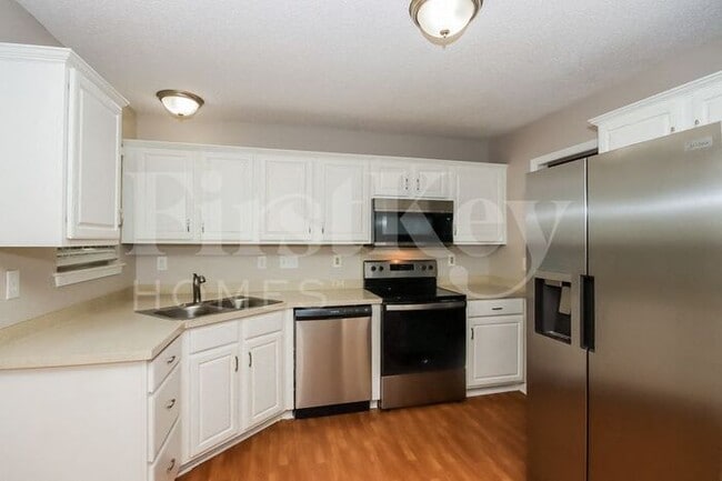 Photo - 2935 Canary Ct