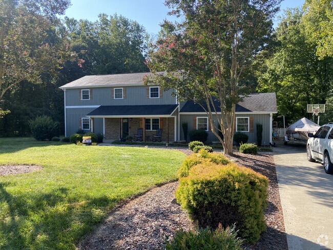 Building Photo - 1925 Scalesville Rd Rental