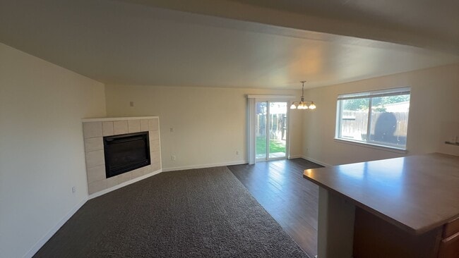 Photo - 1451 NE 7th St