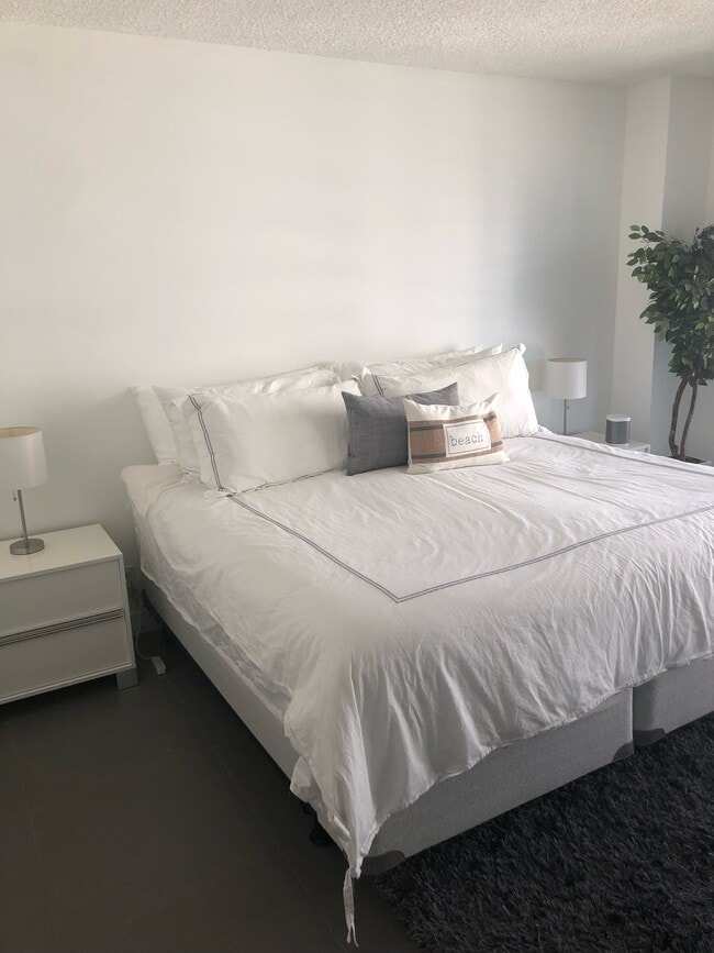 Photo - 3550 Galt Ocean Dr Unidad Apt 1109