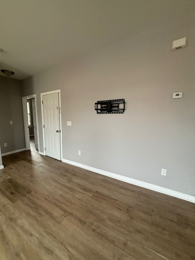 Photo - 353 16th Ave Unidad 4