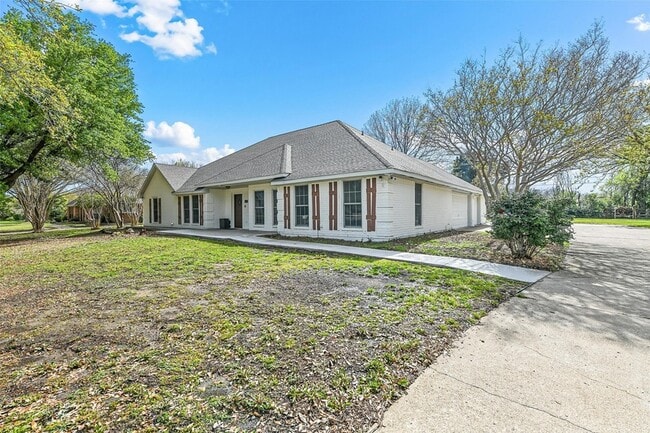 Photo - 303 Riva Ridge