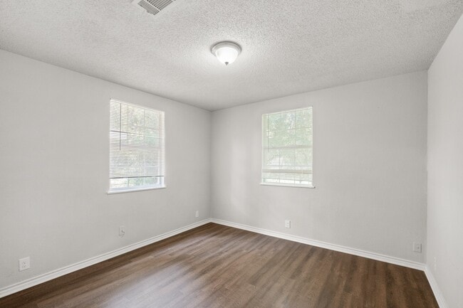 Photo - 2000 Bellview St