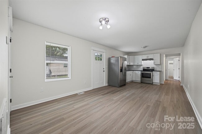 Photo - 1204 Bel Aire Ave Unit B