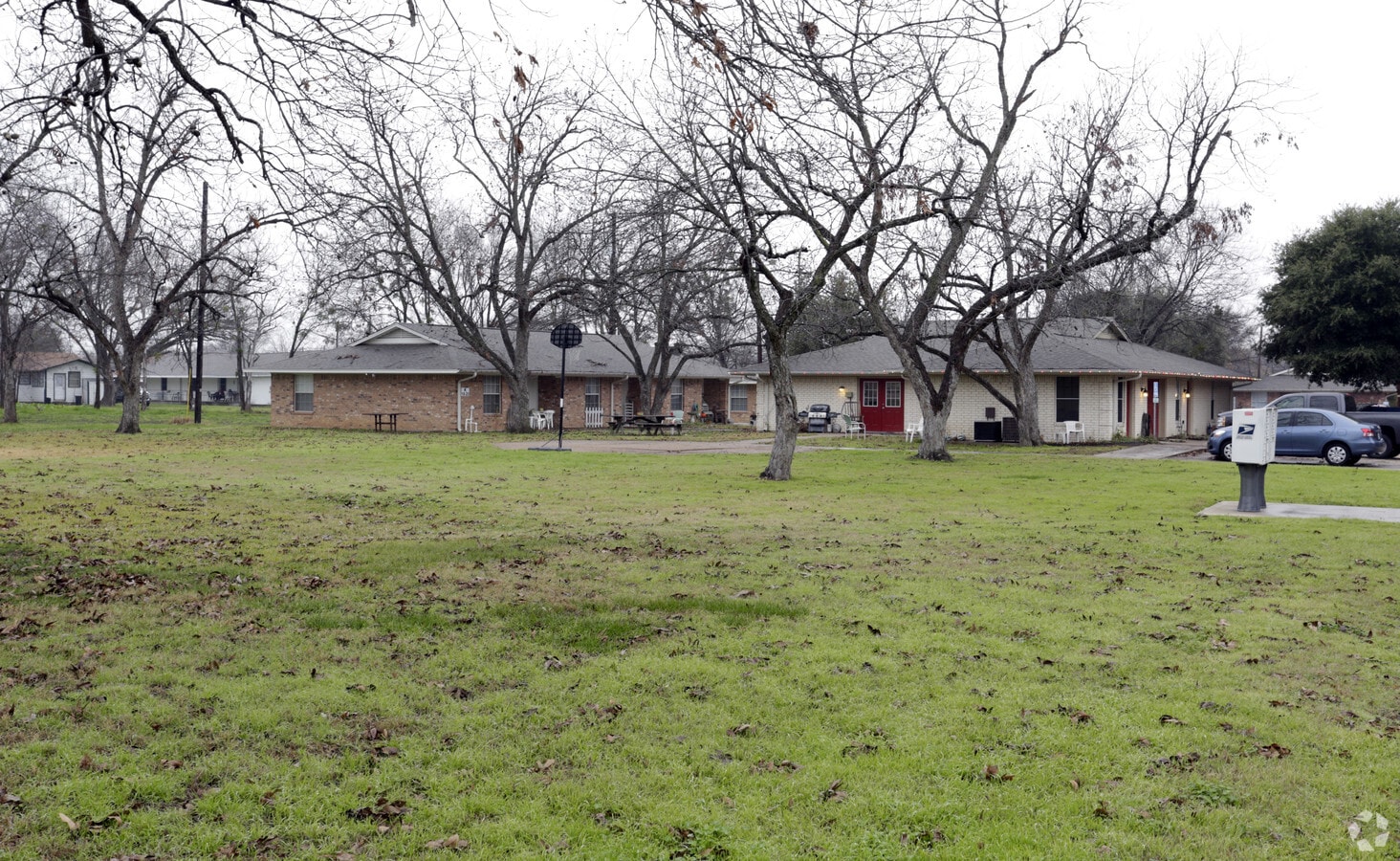 Photo - Lakeridge Apartments