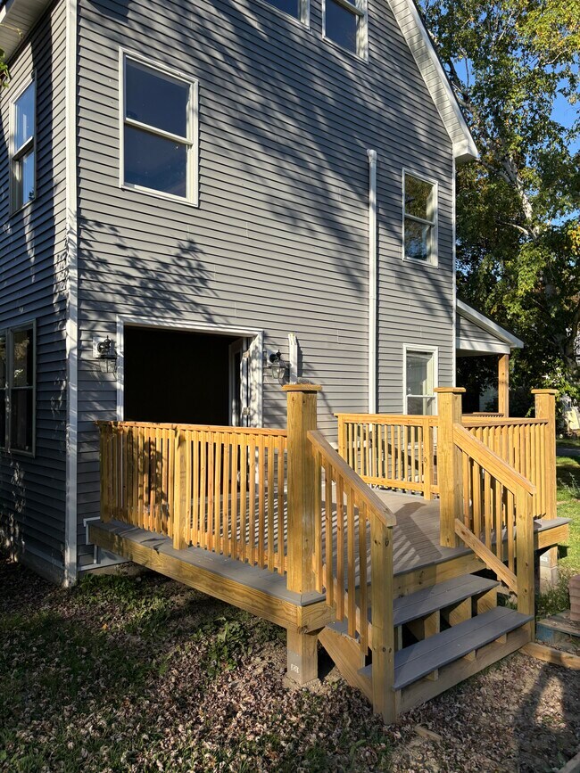 Photo - 8406 Leroy St