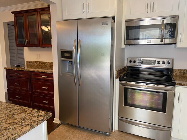 Photo - 300 Waterway Dr S Unidad 105