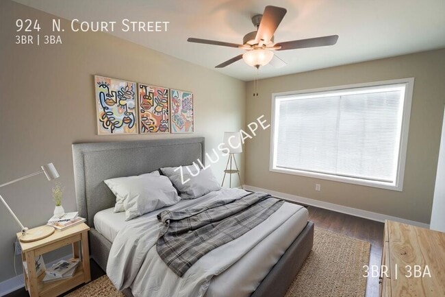 Photo - 924 N Ct St