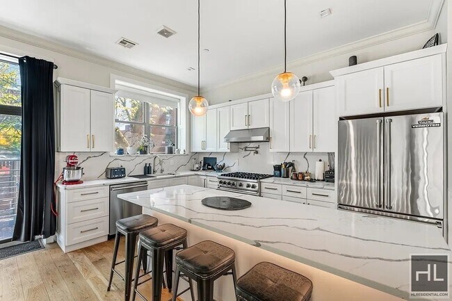 Gorgeous Townhome in Bed Stuy!