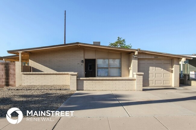 Building Photo - 3807 W Hazelwood St
