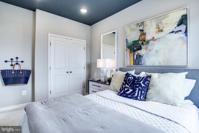 Photo - 2571 Hopton Ln