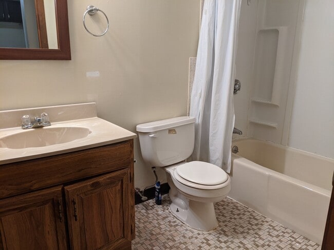 949 Main St Unit C