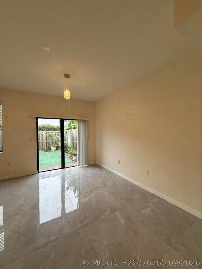24911 SW 114th Ct