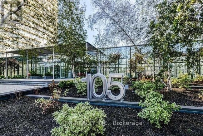 Photo - 105 The Queensway Unité 1005