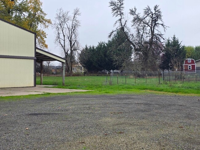 Photo - 12765 Clow Corner Rd