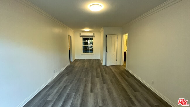 Photo - 4950 Beverly Blvd Unit 4950 1/2