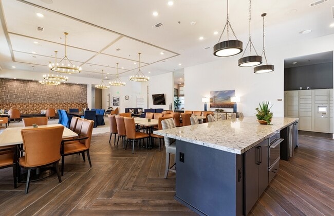 Album Benbrook Club Room